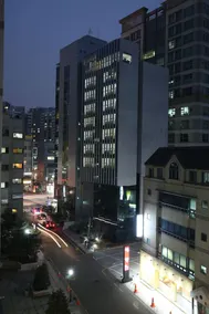 Navi Hotel Residence - Image 5