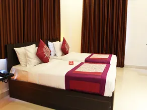 OYO Flagship 387 Moulsari Avenue - Image 2