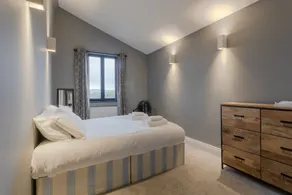 4 Bedroom Victorian House Near Notting Hill - Image 2