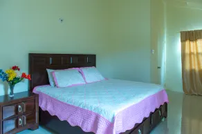 Draxhall Vacation Home - Image 3