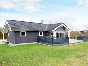 Charming Holiday Home in Falster With Jacuzzi - Image 4