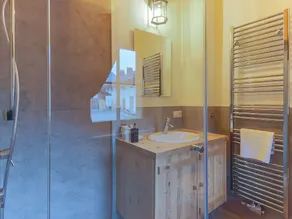 Luxurious Villa in Tyrol Near the Lake - Image 3