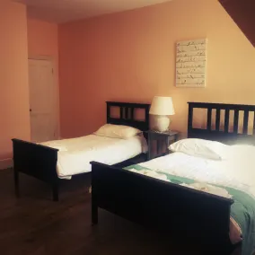 Tourian Lounge Hotel - Image 3