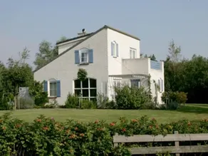 Detached Villa With Fireplace on Texel - Image 3