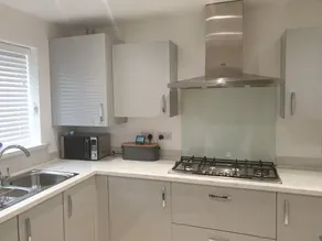 Beautiful Accommodation/prime Location - Image 2