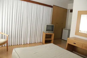 Chale Comfort Hotel - Image 2