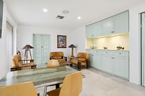 Parador Inn - Image 3