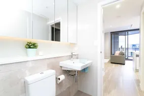 Boutique Apartment in Olympic Park - Image 4