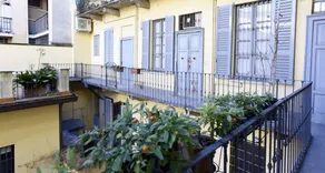 ALTIDO Blooming House: Elegant Design and View to a Courtyard - Image 3