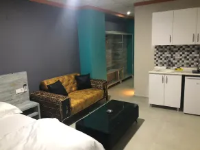 SUIT CITY EXCLUSIVE - SUITES - Image 3