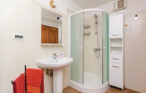Four bedroom Holiday Home In Kuna Peljeska - Image 2