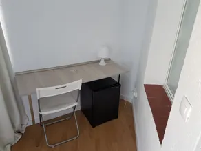 Hostal Montsant - Image 2