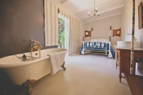 The Victorian Strand - Image 5