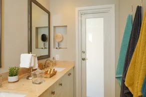 Golfview - Short Term Rental Certified by Weston. Private & Sanitized, Perfect for Social Distancing & Working From Home. Self Check-in. Private Pool, Pet Friendly. Super-host Support - Image 3