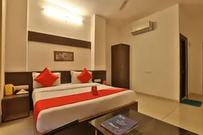 OYO 11649 Hotel Mahima - Image 2