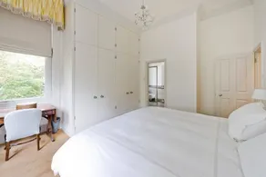 Lovely 2bed Flat in Chelsea With Exclusive Views - Image 2