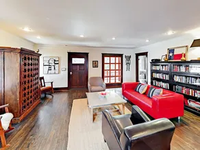 Echo Park 2br/2ba - Private Backyard, Scenic Views 2 Bedroom Home - Image 2