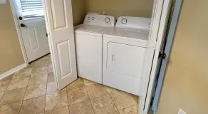 4Bdrm 2Bath 4Beds - Sugarland Richmond - Image 3