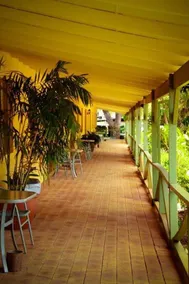 Ravenswood Hotel - Image 4