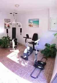 Hotel Costa Del Sol Inn - Image 4
