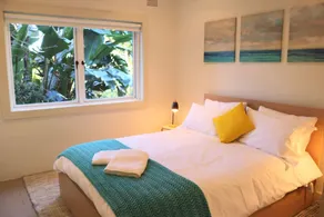 "balmoral Retreat" a Garden Haven, 2 Min to Beach - Image 3