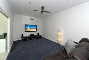 The Fingal House - Fingal Bay - Image 2