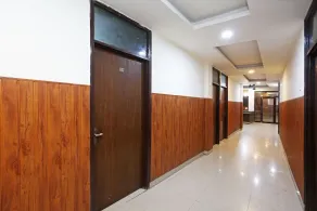 Akash Guest House by OYO Rooms - Image 5