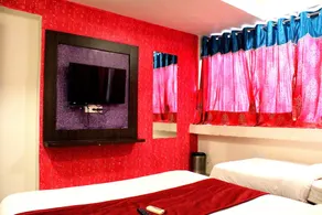 OYO 15581 Hotel Rajshree - Image 2