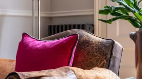 Elegant 3-bed flat with private garden in Notting Hill, West London - Image 2