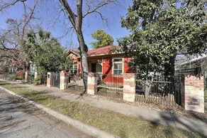 Stylish 3BR in Austin by RedAwning - Image 5