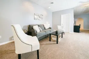Loft North Shore Apartment Pool Table - Image 5