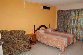 Stingray Beach Studio - Image 2