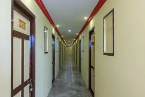 OYO 24898 Senthur Murugan Residency - Image 5