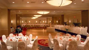 DoubleTree By Hilton Cleveland East Beachwood - Image 5
