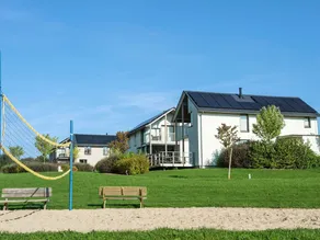 Comfortable Villa With Stove, Located in a Lake Area - Image 3