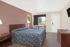 Knights Inn Grand Blanc - Image 2