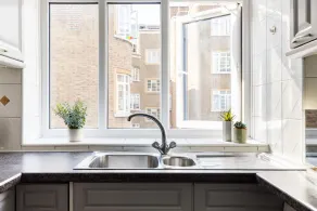 The Primrose Hill Apartments - Image 2