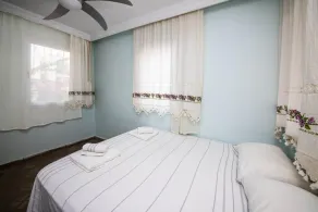 House With Amazing Sea View and Pool in Gumusluk - Image 2