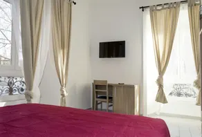 New Moon Guesthouse - Image 3