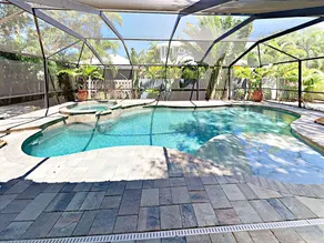 4br W/ Screened Pool & Spa - Near Siesta Key Beach 4 Bedroom Home - Image 2