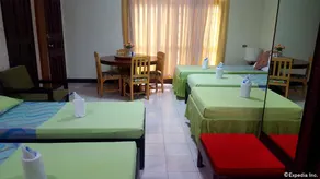 Palawan Village Hotel by OYO Rooms - Image 5