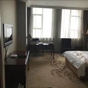 Huayu Jianguo Hotel - Image 4