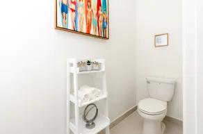 The Sunnyside Glamorous Home 4BR New MIA - Image 5