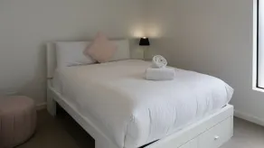 The Kew Apartment - Image 3