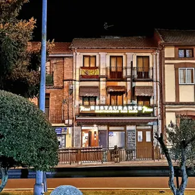 Hostal Plaza - Image 3