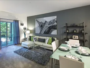 Global Luxury Suites at Broad Street - Image 5