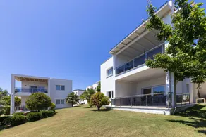 Captivating House with Shared Pool and Central Location in Gumusluk, Bodrum - Image 5