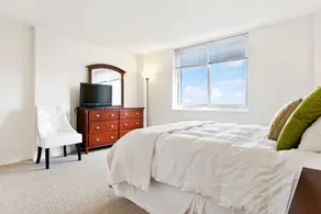 Global Luxury Suites At Locust Street - Image 2