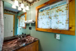 72mf - Rustic - Pets Ok - Sleeps 2 1 Bedroom Cabin by Redawning - Image 2