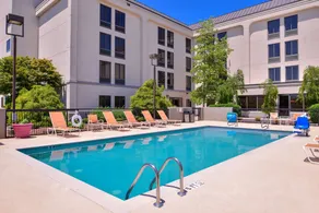 Hampton Inn Decatur - Image 2